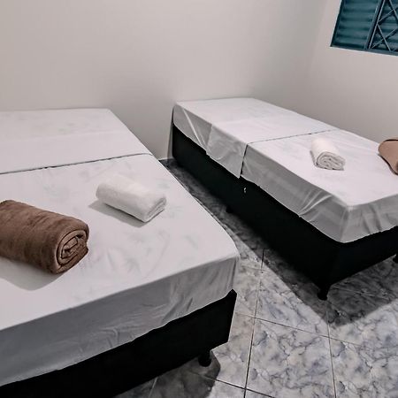 Pousada Roosevelt Quarto 03 - Pousada Central Prox Rodoviaria E Dist Industrial Hotel Uberlandia Luaran gambar