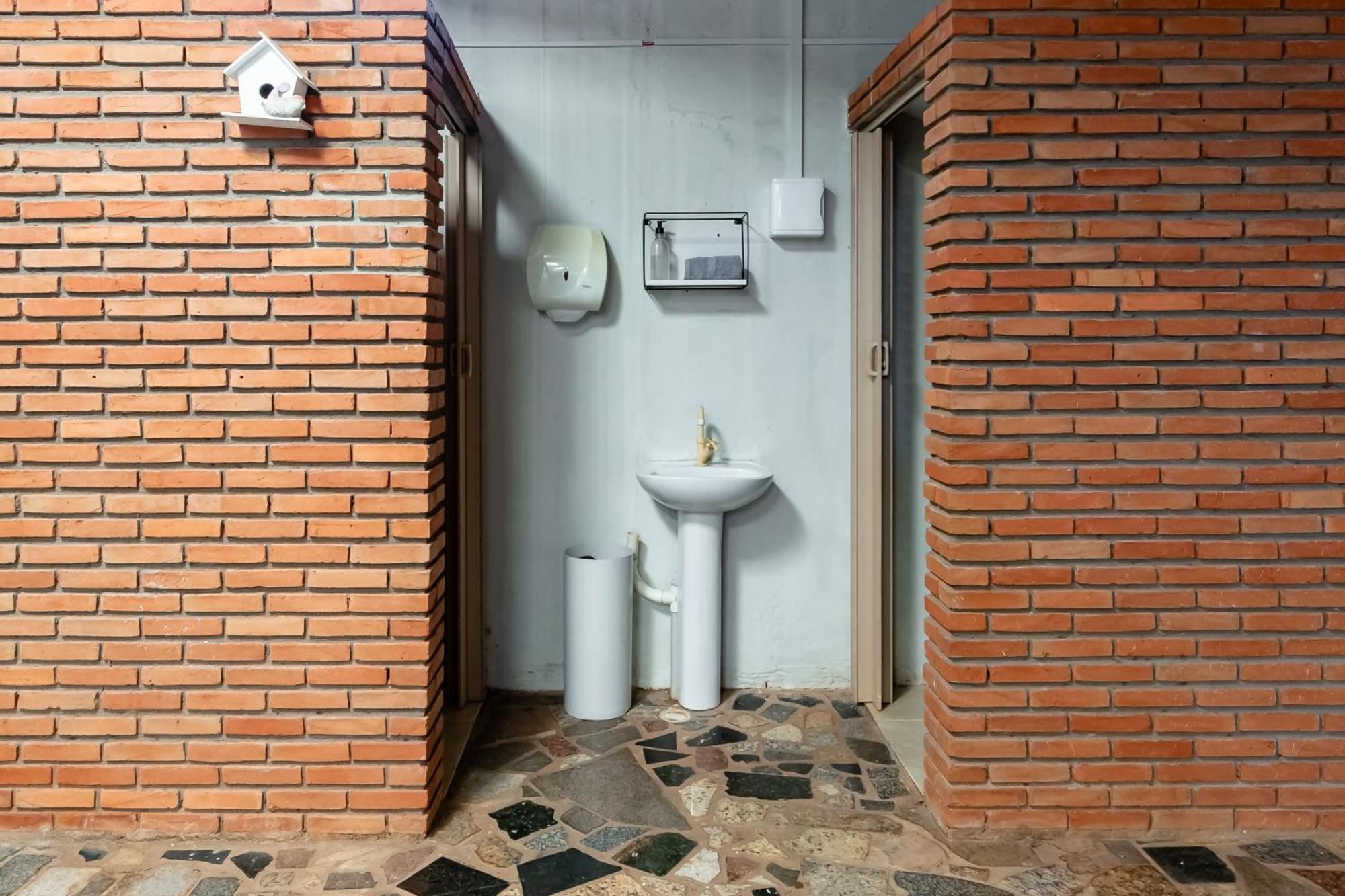 Pousada Roosevelt Quarto 03 - Pousada Central Prox Rodoviaria E Dist Industrial Hotel Uberlandia Luaran gambar